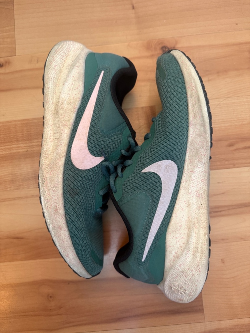 Nike Women’s Dark Green Running Shoes with Light Pink Swoosh